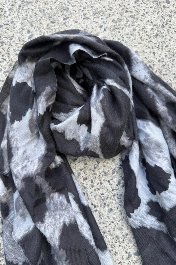 Black Animal Print Shawl For Fall And Winter