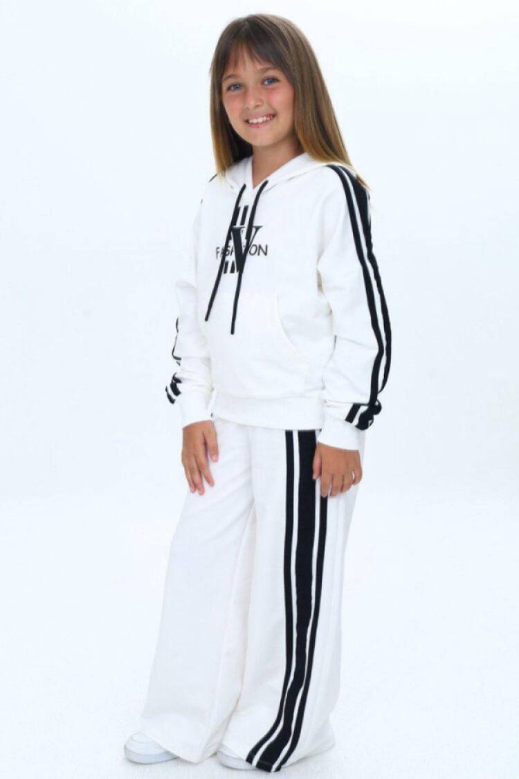 Girls' Suits - B1 - Fashion Baskılı Kapşonlu Kız Takım - Brand: VIZVIZ - Women & Kids, Baby Clothes Wholesale - Globality Store