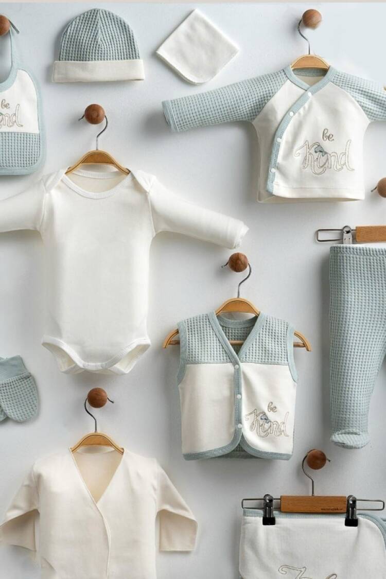 Newborn - B1 - Kınd Nakışlı 10lü Erkek Bebe Hastane Çıkışı Set - Brand: GAYE BEBE - Women & Kids, Baby Clothes Wholesale - Globality Store