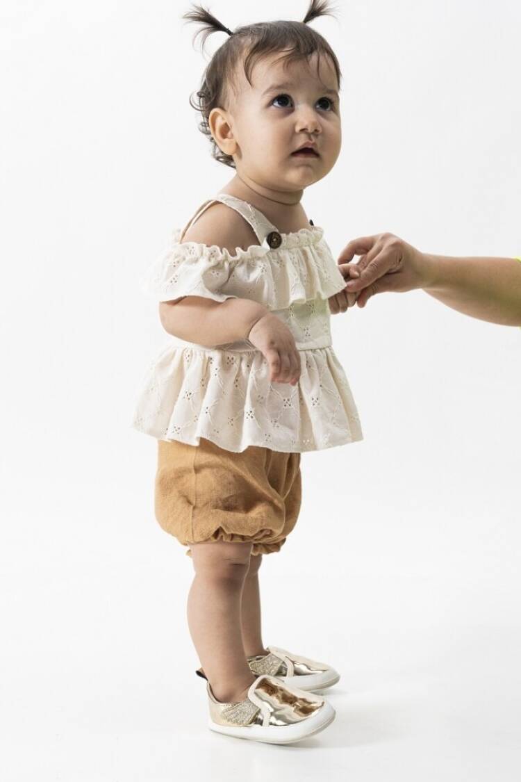 Baby Sets - Toptan Kız Bebek 2'Li Bluz ve Şortlu Takım 6-18M 1022-23136 - Brand: Wecan - Women & Kids, Baby Clothes Wholesale - Globality Store